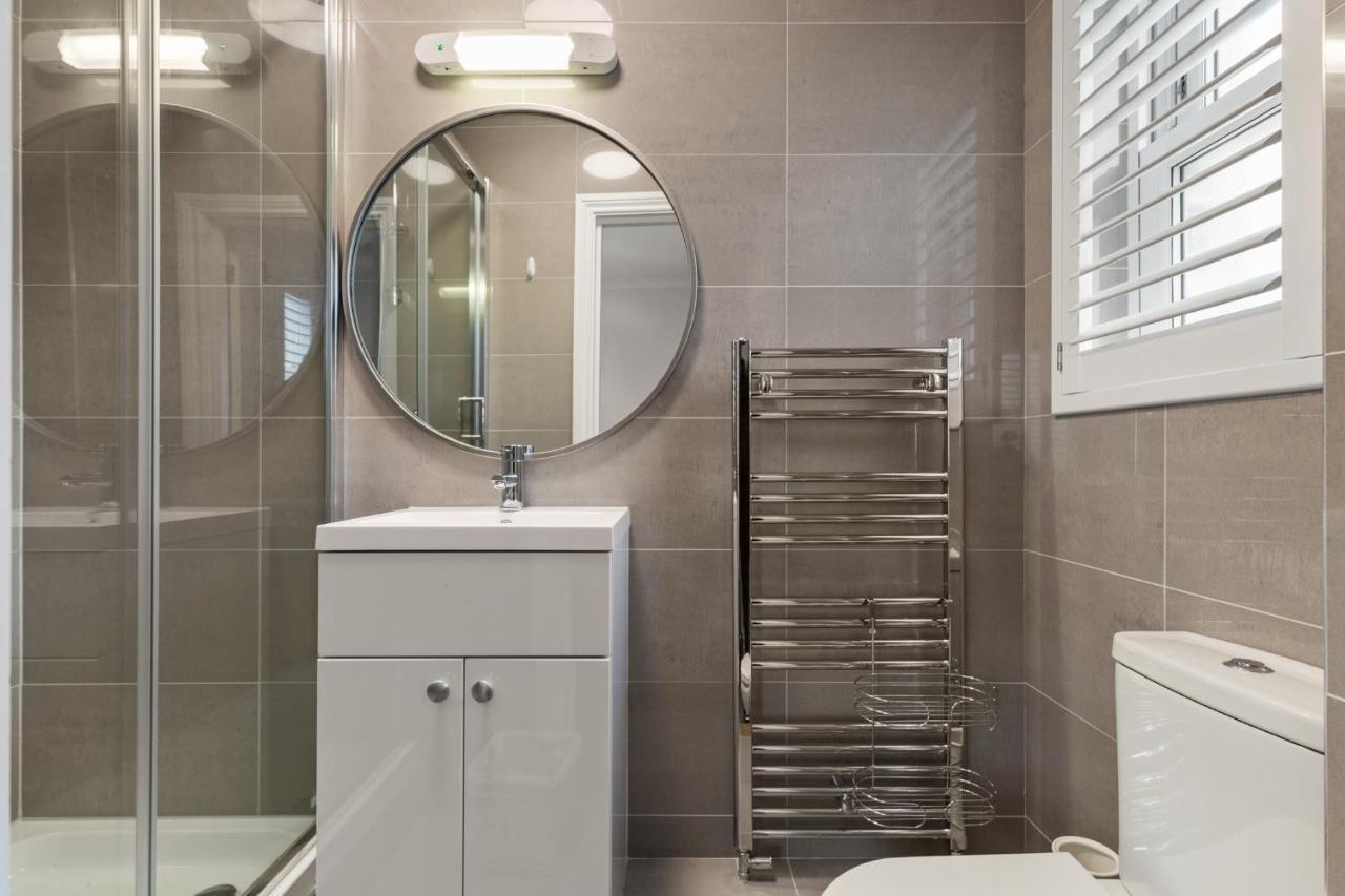 Cottage Mews - Seaside Cottage Parking Terrace Tenby Εξωτερικό φωτογραφία